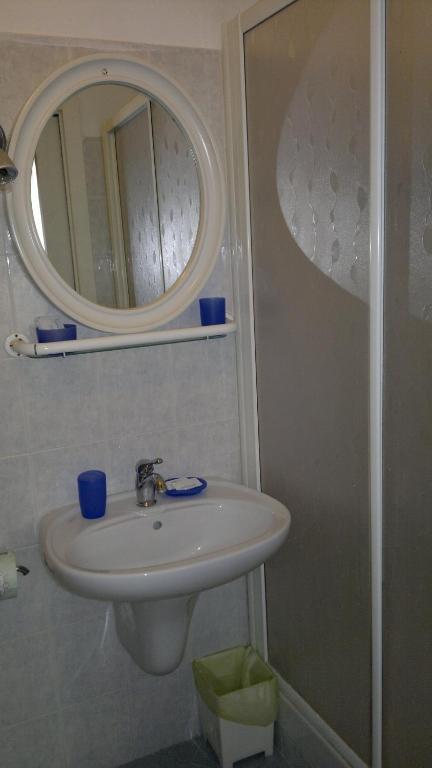Le Conchiglie Hotell Levanto Rum bild